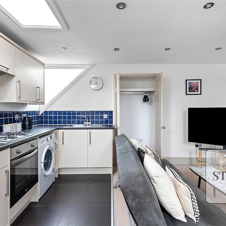 Cosy Apartment In Moulsham, Long Stays Welcome Chelmsford Extérieur photo